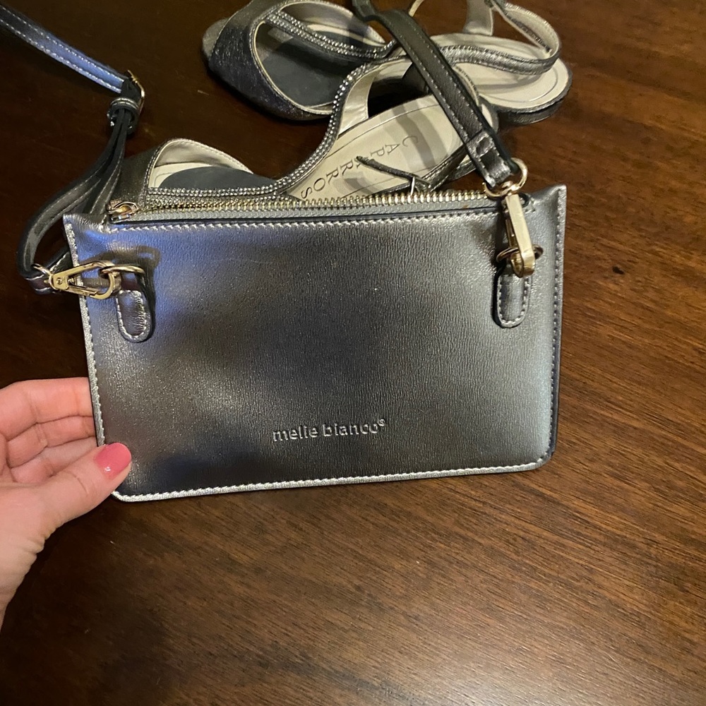 Matching dress shoes and purse for fancy occasion - Picture 9 of 9